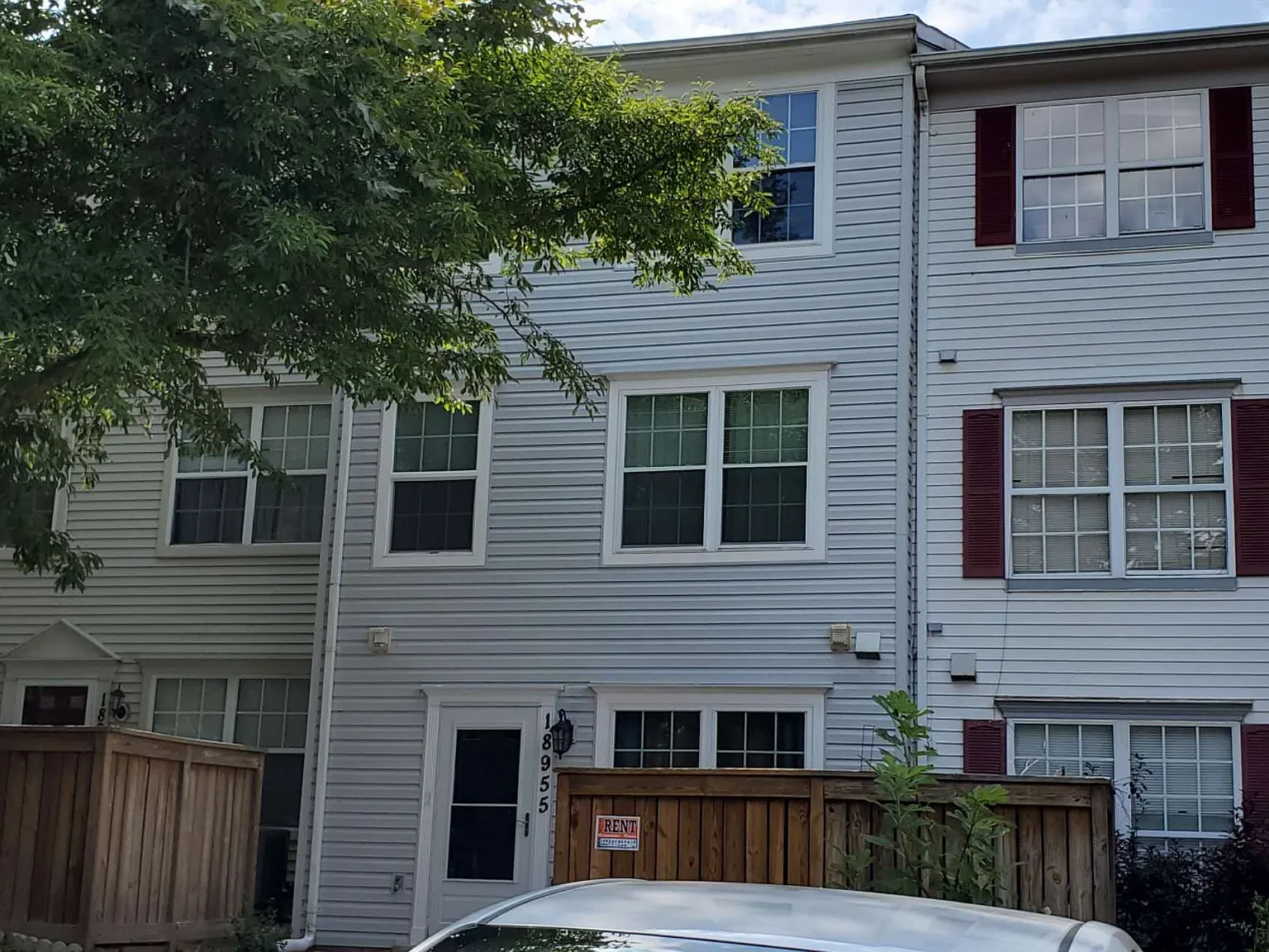 1 bed, 500 sqft, $1,300 — Photo 1