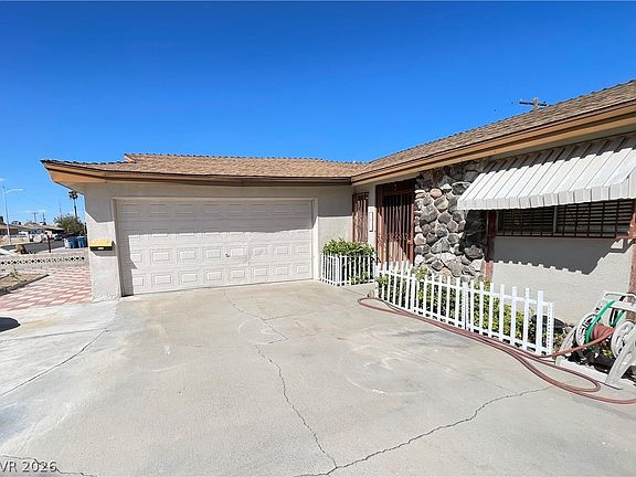 3rd image of 2613 Arenas St