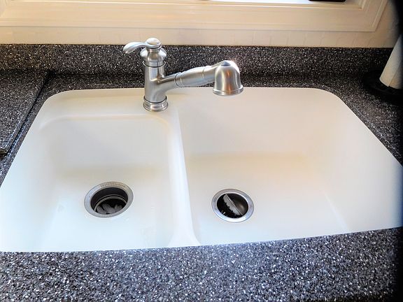 Integrated sink into corian counter