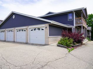 1846 Green Valley Dr, Janesville, WI 53546
