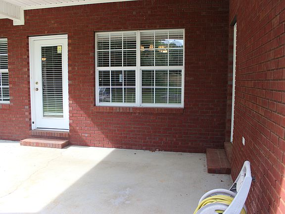 2nd image of 185 Woodfern Dr
