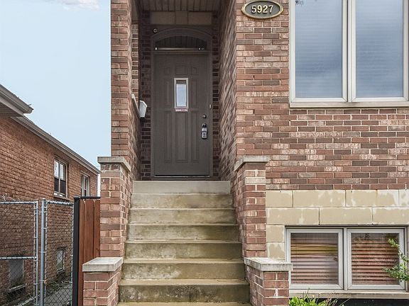 3rd image of 5927 S Moody Ave