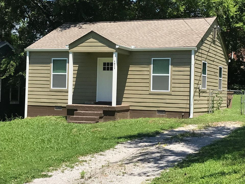 Beautifully renovated top to bottom.