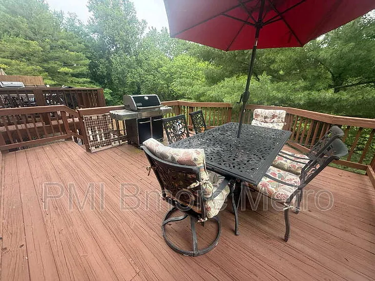 906 Hidden Moss Dr — Photo 16