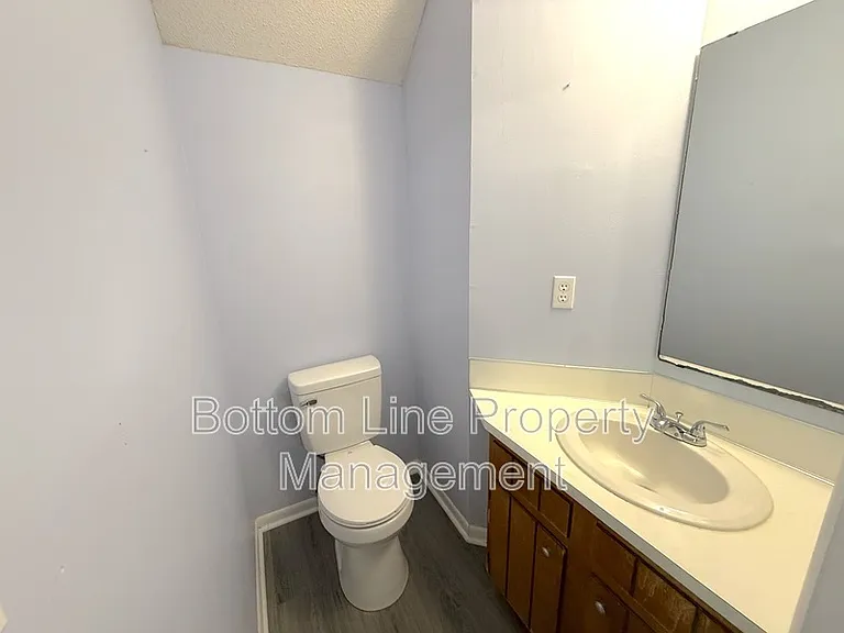 846 W Warren St #A4 — Photo 5