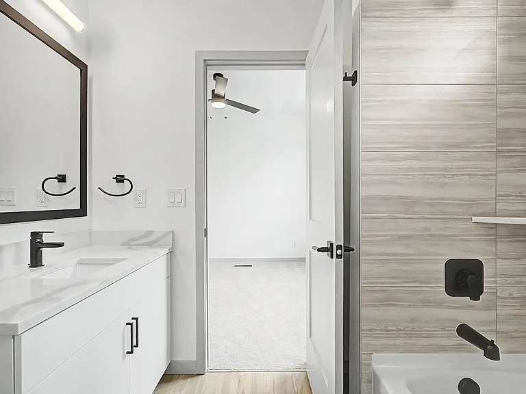 University Hills Townhomes — Photo 112