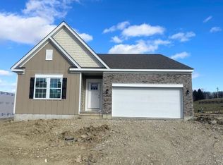 120 Magnolia Ln, Springboro, OH 45066