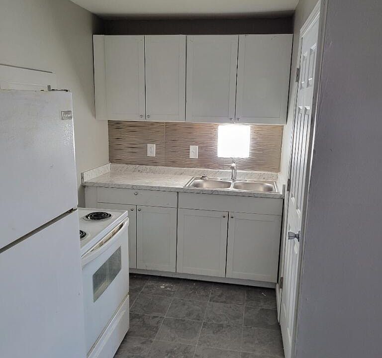 1st image of 3688 Cleveland Ave #A3