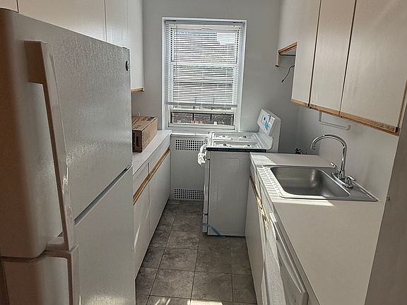 3rd image of 18015 64th Ave #1