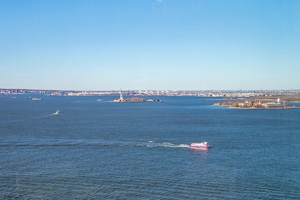 Rented by Corcoran | media 14