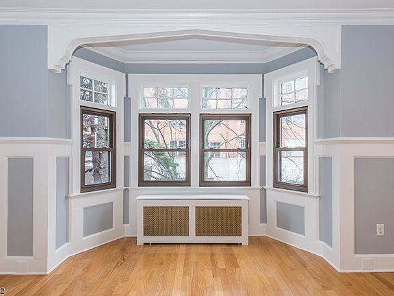 4th image of 51 S Park Street C0201 #201