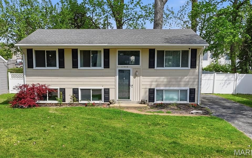 1st image of 11959 Brookmont Dr