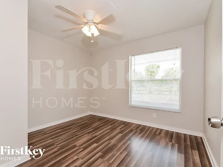 3806 Southern Pkwy W — Photo 13