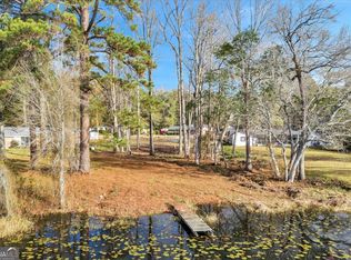 304 N Lake Dr, Perry, GA 31069