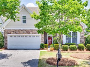 1033 Knob Creek Ln, Tega Cay, SC 29708