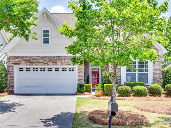 1033 Knob Creek Ln, Tega Cay, SC 29708