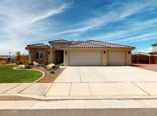 3832 S Sugar Plum Way, Washington, UT 84780