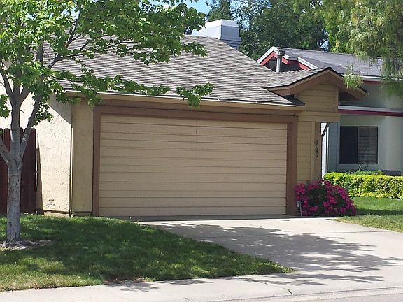 2nd image of 7049 Sprig Dr