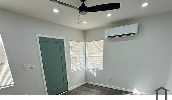 3916 S Normandie Ave — Photo 9