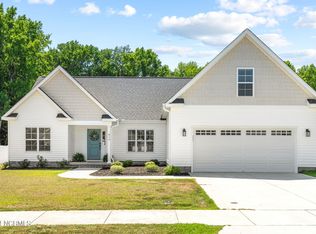 816 Knoll Cir, Greenville, NC 27858