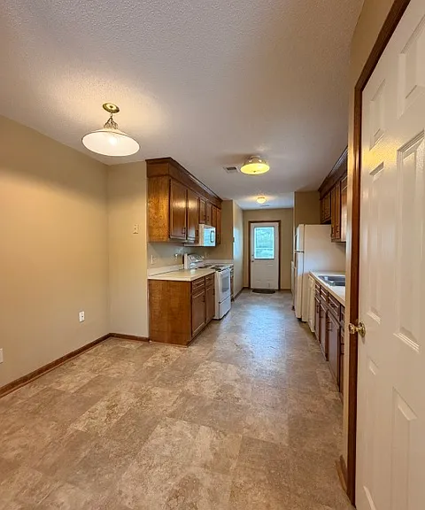 101 Riverwalk Way — Photo 11