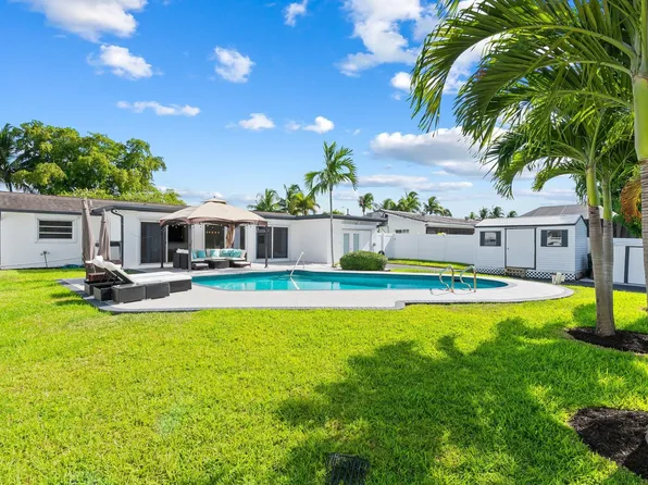 5411 Taylor Street, Hollywood, FL 33021
