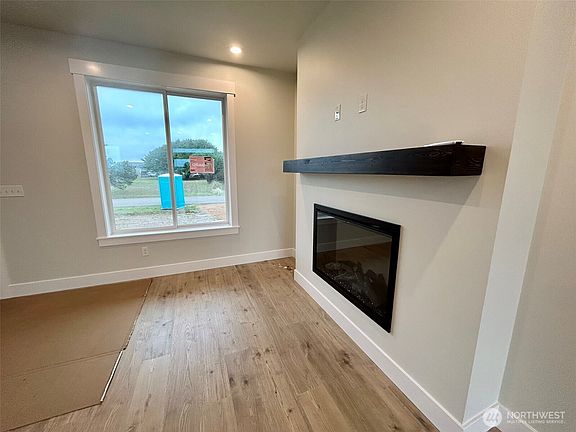 3rd image of 1383 Sand Pebble Avenue