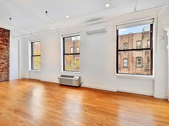 3rd image of 496 Laguardia Pl Penthouse B