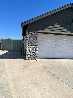 2nd image of 1144 E Cottonwood Ct