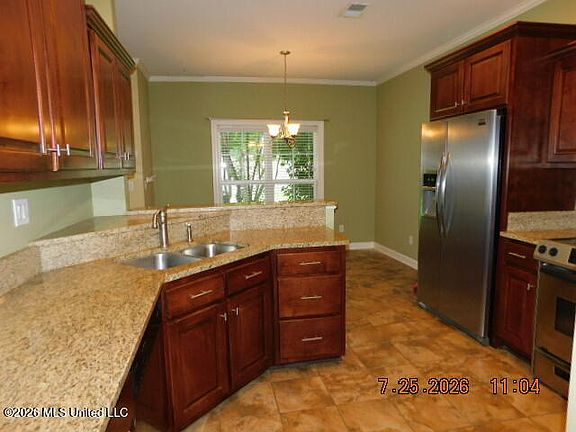5th image of 4408 Bloombury St