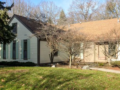 2255 Edington Dr SE, Grand Rapids, MI, 49508