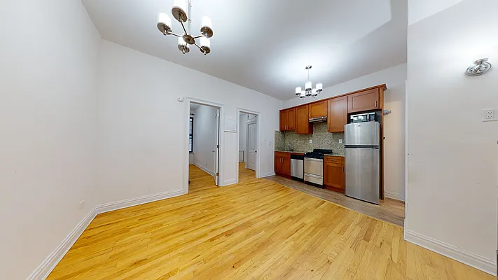 Rented by Bond New York | media 19