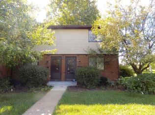 231 Nottingham Ct, Westerville, OH 43081