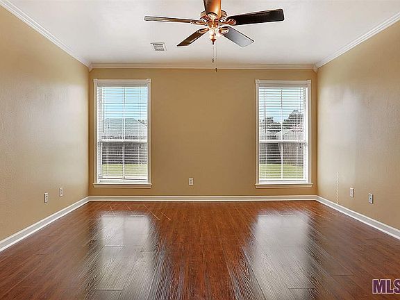 4th image of 26046 Wimbledon Dr