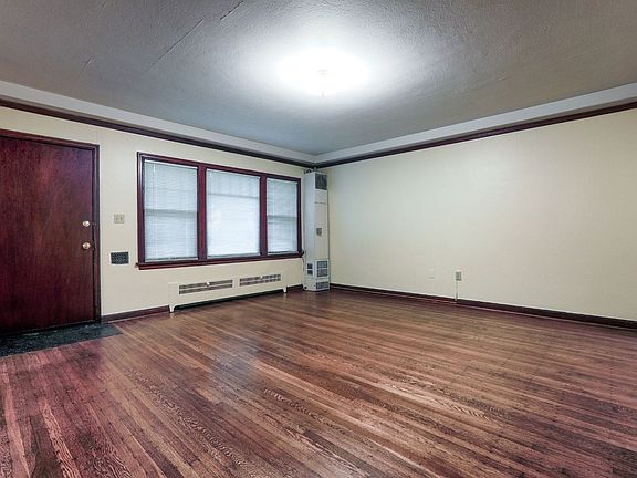 2nd image of 2510 NE 11th Ave #163
