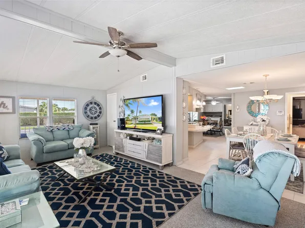 202 NW 52nd Street, Deerfield Beach, FL 33064