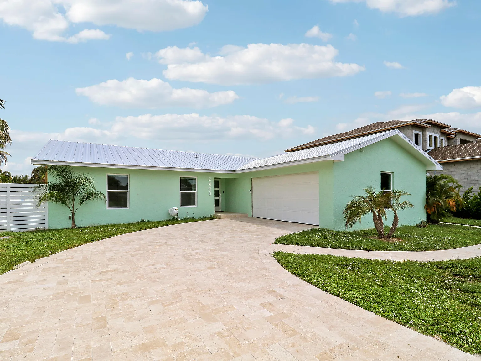 3 bed, 3.5 bath, 2085 sqft, $29,500 — Photo 4
