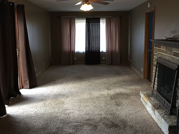 3rd image of 209 E Stoddard Ave
