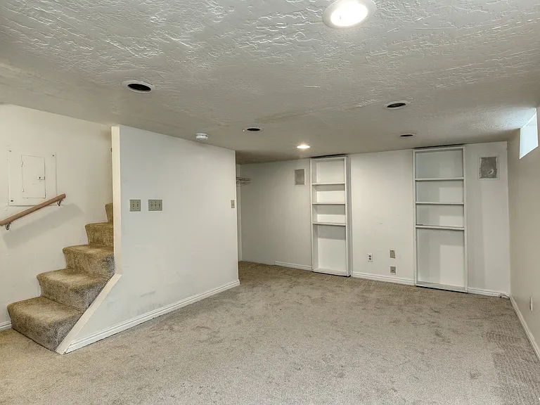 96 S Center St #98 — Photo 12