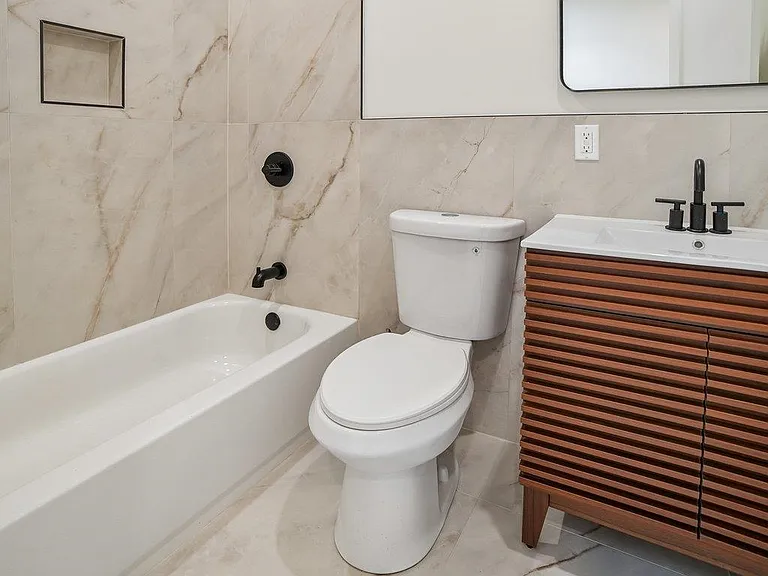 62.5 Oak St #2 — Photo 21