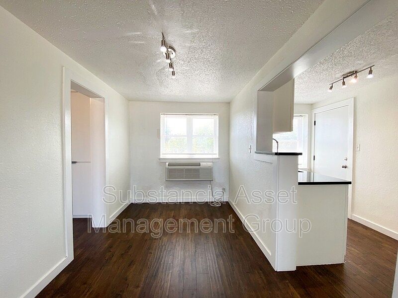 1st image of 701 Culbertson Dr APT 05