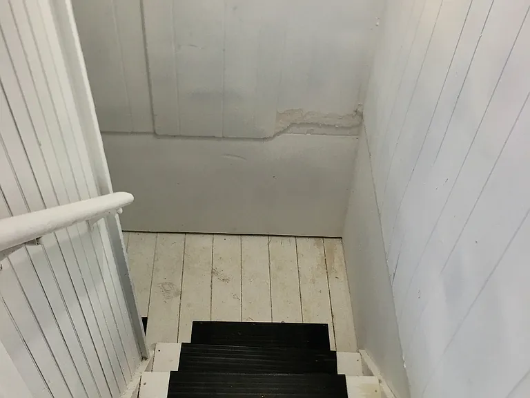 230 Commercial Ave — Photo 12