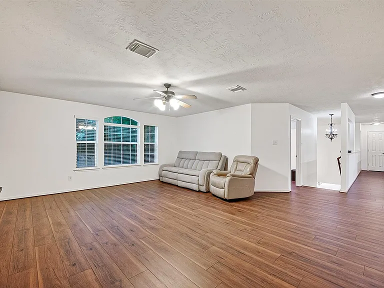 2602 Falcon Knoll Ln — Photo 28