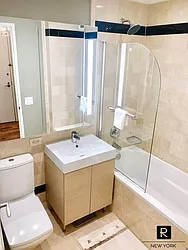 Rented by R New York