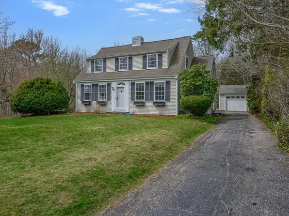 139 Park Ave, Barnstable, MA 02630