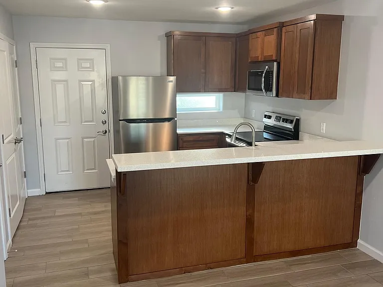 413 E 18th St #39 — Photo 2
