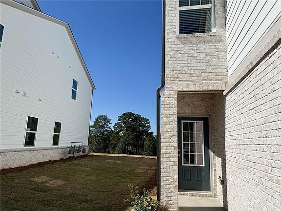 2nd image of 4264 Holland Grove Rd