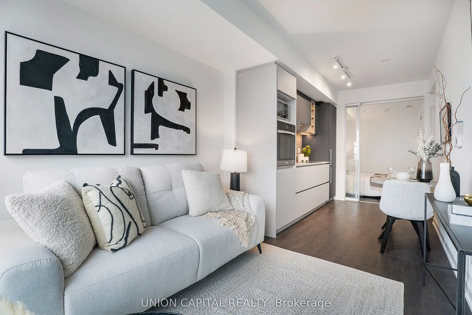 319 Jarvis St #4908 photo 1