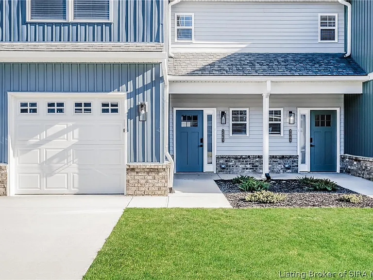 2063 N Sarah Dr — Photo 1