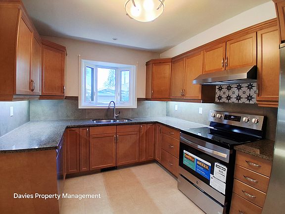3rd image of 9616 146th St NW